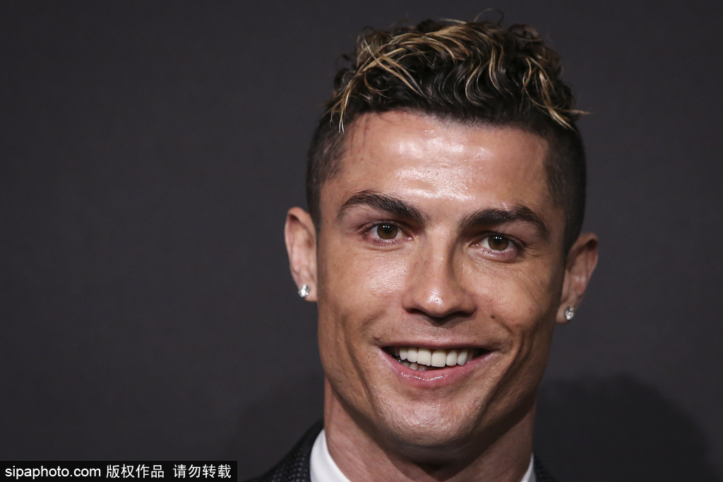 奇葩，印度超级杯球员因内裤颜色违规在赛前被罚下（离谱！印度超级杯球员因内裤颜色不合规赛前遭罚下）