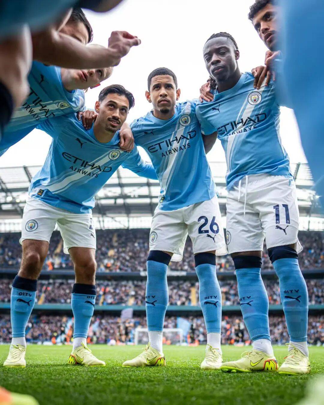 欧冠联赛淘汰赛精彩瞬间回顾（欧冠淘汰赛高光时刻集锦）