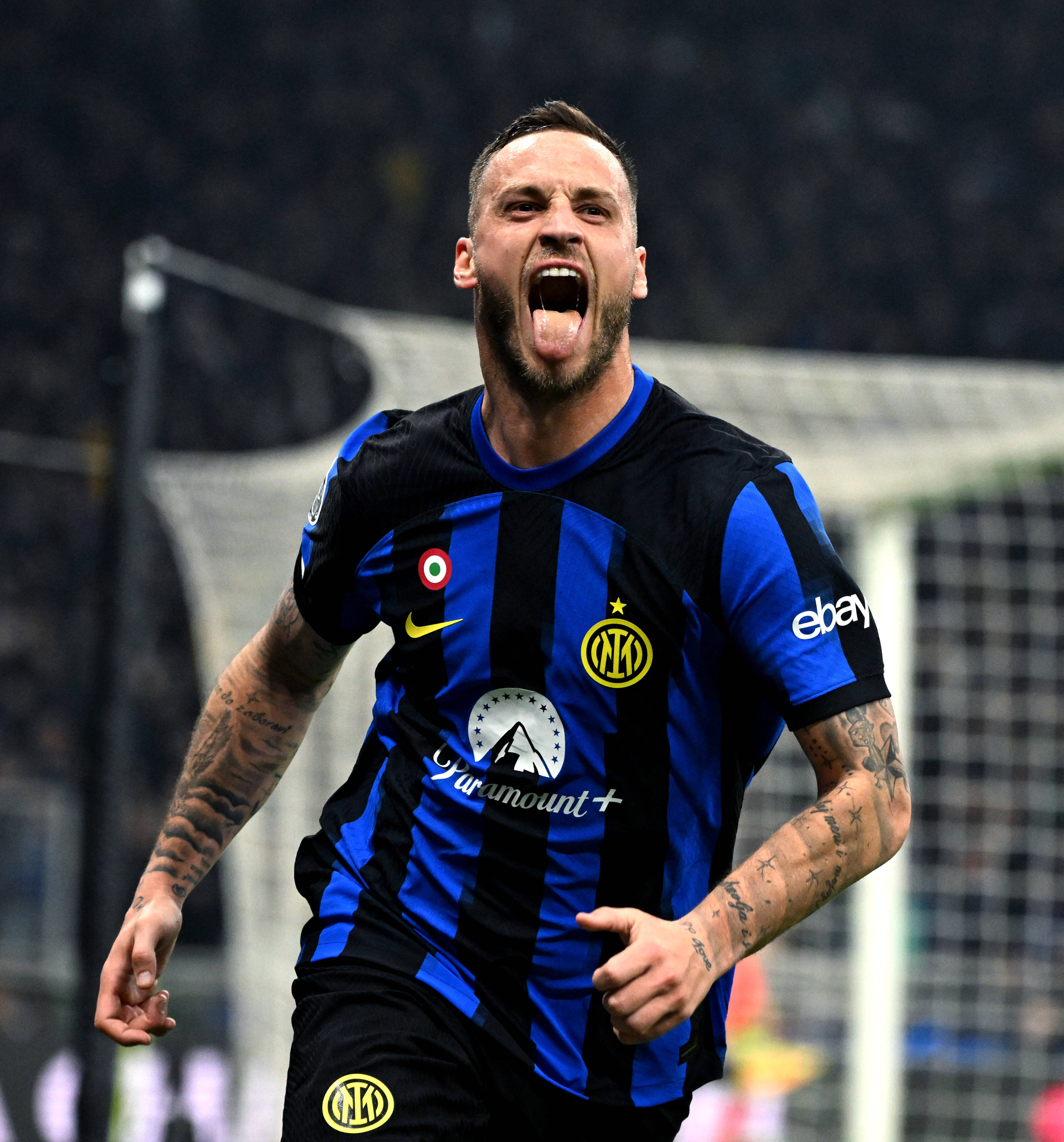 中国U17vs文莱U17：邝兆镭、万项首发，何思凡、金昱成出战（中国U17对阵文莱U17：邝兆镭、万项先发，何思凡、金昱成出场）