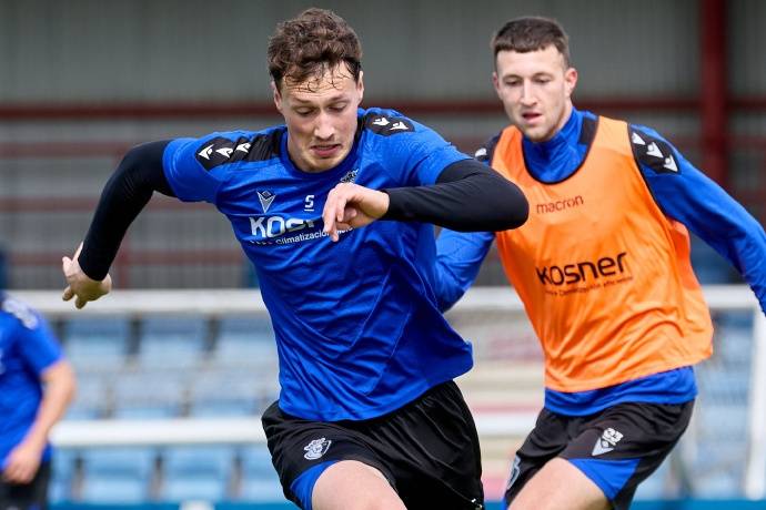 廷贝尔：凯恩是世界最佳之一，阻止他会是个很好的挑战（廷贝尔：凯恩是世界顶级球员，防住他将是一项极具挑战的任务）