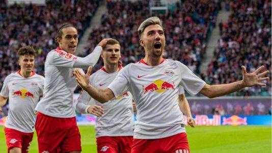 德甲半场：卡尔破门，波图尔斯基扳平，拜仁1-1美因茨（半场战报：卡尔先拔头筹，波图尔斯基扳平，拜仁暂1-1战平美因茨）