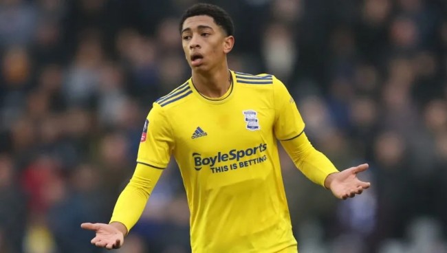 邮报：红军旧将阿格退役后经营污水处理企业，还投资纹身公司（英媒：前红军后卫阿格退役后投身污水处理业，并投资纹身生意）