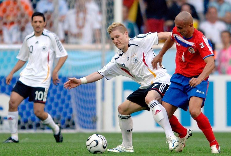 合同明夏到期，格策：我明年34岁了，若还能帮助球队就很积极（明夏合同到期，格策：明年将满34岁，若仍能助队会继续积极投入）