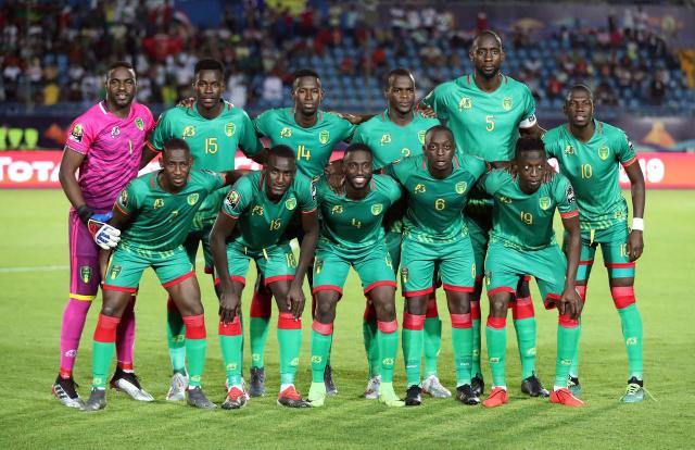 欧冠半场：卡尔进球被吹，凯恩中柱，拜仁暂0-0葡萄牙体育（欧冠半场战报：卡尔进球被判无效，凯恩中柱，拜仁暂与葡萄牙体育0-0）