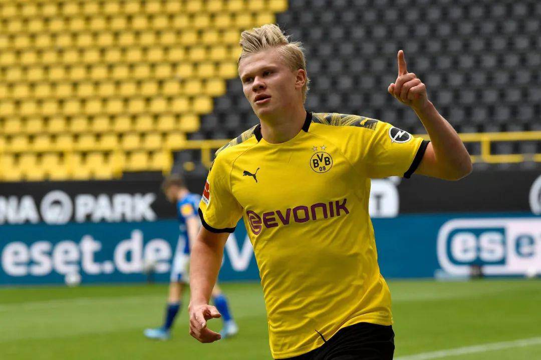 贝纳蒂亚：我和德布劳内谈过，但当时他已接近签约那不勒斯了（贝纳蒂亚：曾与德布劳内沟通，但他当时已基本确定加盟那不勒斯）