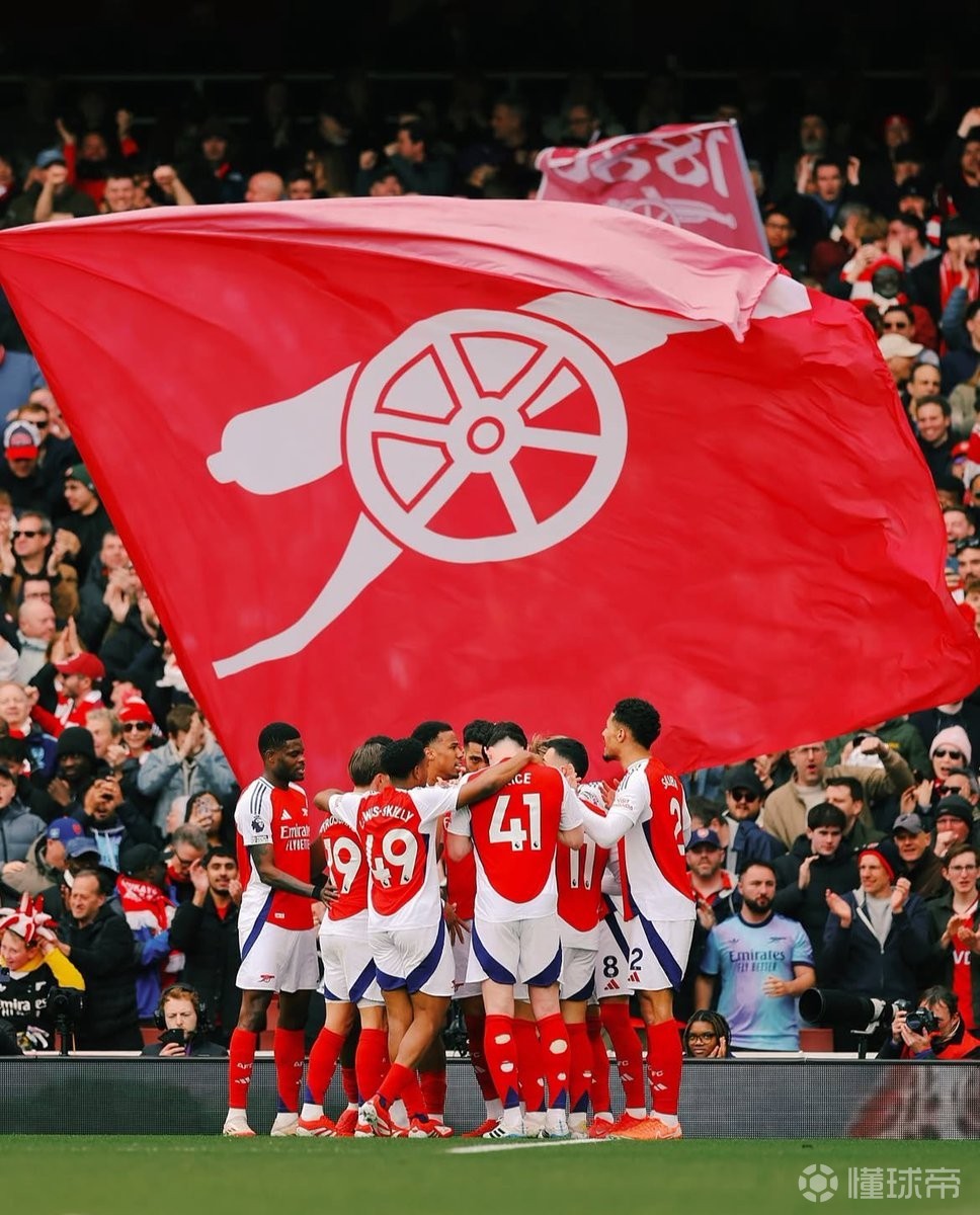 马卡：皇马2025年以零冠黯然收官，是一个充满动荡的体育赛季（马卡：2025年皇马无冠收官，动荡之年的落幕）