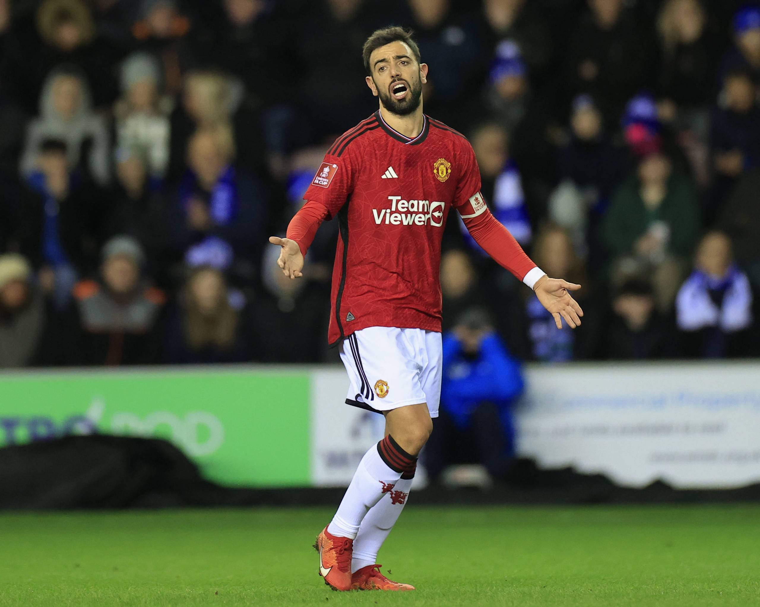 不到24岁！杰伦·约翰逊成为历史上砍下20+15+15最年轻前锋（未满24岁！杰伦·约翰逊成史上最年轻完成20+15+15的前锋）