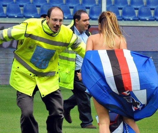 阿森纳稳住榜首期待延续奇迹（阿森纳继续领跑 盼再写传奇）