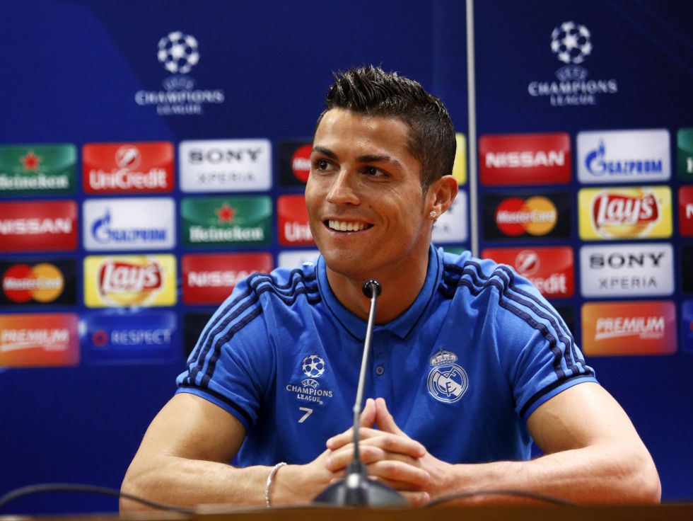 迪马济奥：菲尔克鲁格正接受体检，意足协已特批可提前出场（迪马济奥：菲尔克鲁格体检进行中，获意足协特批可提前登场）