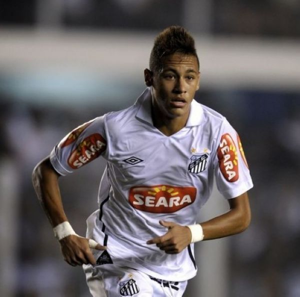 博列洛：皮奥20岁已非常全面，意大利国家队有了未来中锋人选（博列洛：20岁皮奥已很全面，意大利队未来中锋人选浮现）